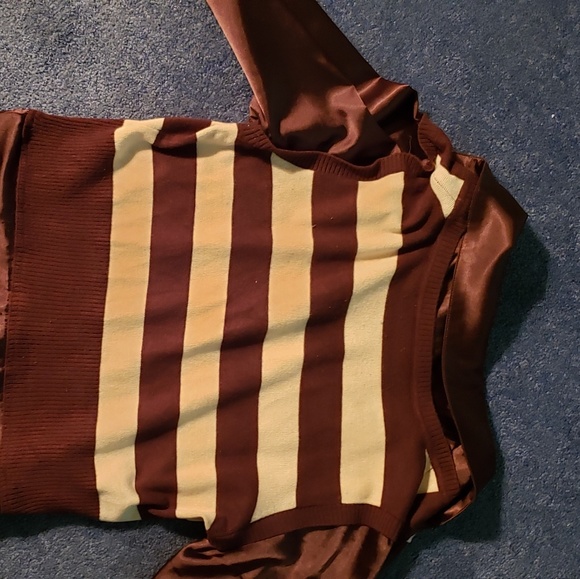 Black and white striped shirt/brown also - Picture 3 of 4